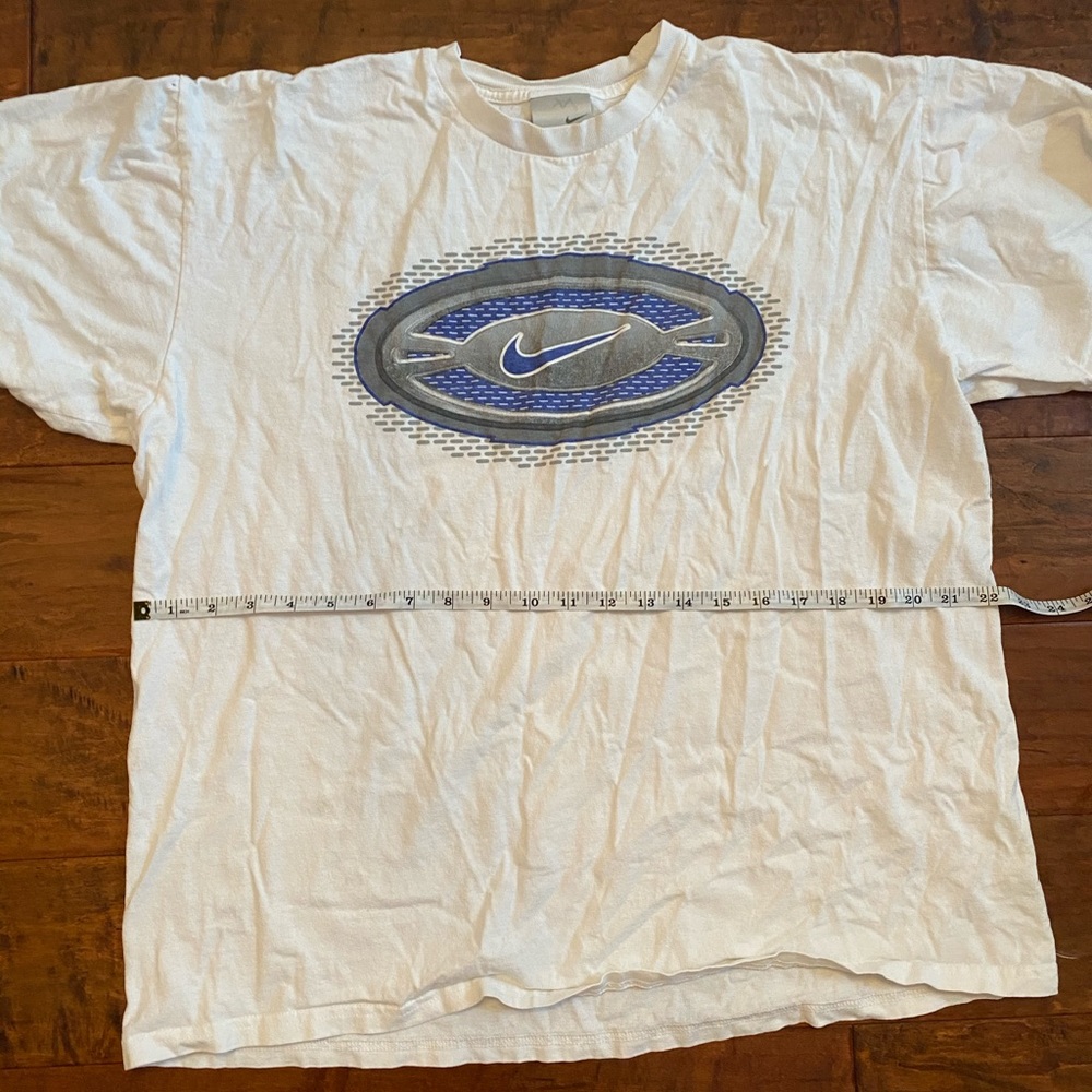 vintage nike t shirt in great condition